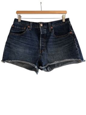 Levi’s 501 cut off button fly denim jean shorts size 31 excellent condition
